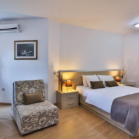 Villa Vanty Свети Стефан Екстериор снимка